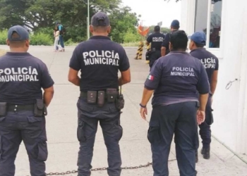 Policías municipales en busca de los agresores del policía que se encontraba en su día de descanso