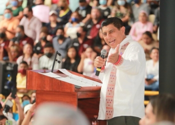 Convoca gobernador electo a magisterio a trabajar juntos por la educación en Oaxaca