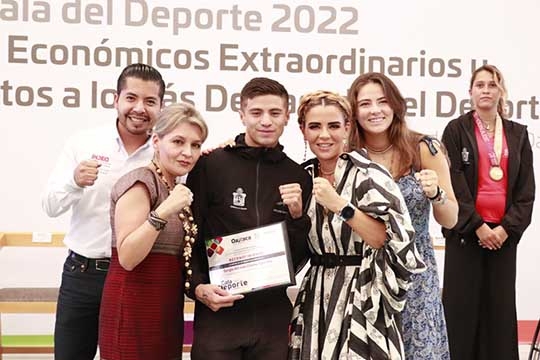 Encabeza Ivette Morán de Murat Gala del Deporte 2022; reconoció a lo más destacado del deporte oaxaqueño