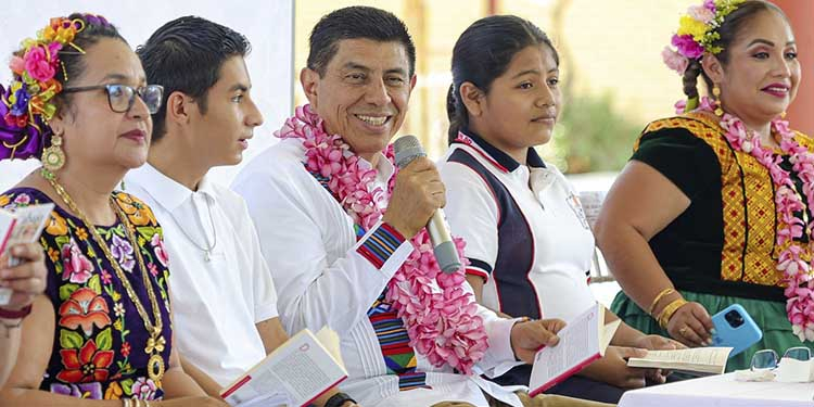 Falsas pruebas de Toro Ferrer; sigue construcción de parque Primavera Oaxaqueña en terrenos expropiados