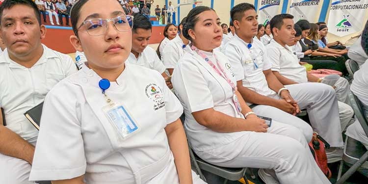 Con microcirugía, reconstruyen médicos del IMSS Chiapas tejido craneofacial de menor que fue atropellado