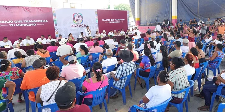 Promueve Icapet capacitaciones en áreas de belleza para el autoempleo y empoderamiento de las oaxaqueñas