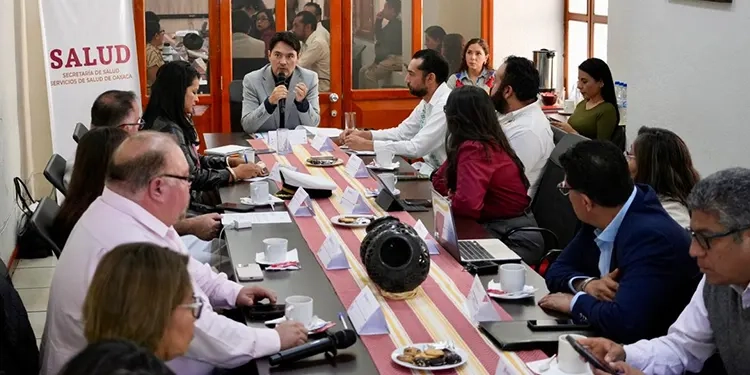 Sóstenes Rocha, Negrete y Juárez: la noche en que la patria durmió en casa del enemigo