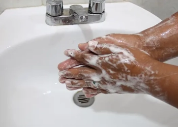 A proceso cuatro personas detenidas durante cateo en punto de narcomenudeo