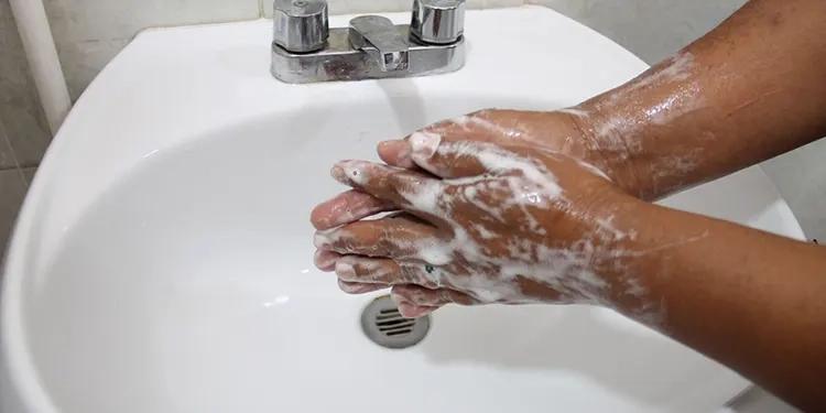 A proceso cuatro personas detenidas durante cateo en punto de narcomenudeo