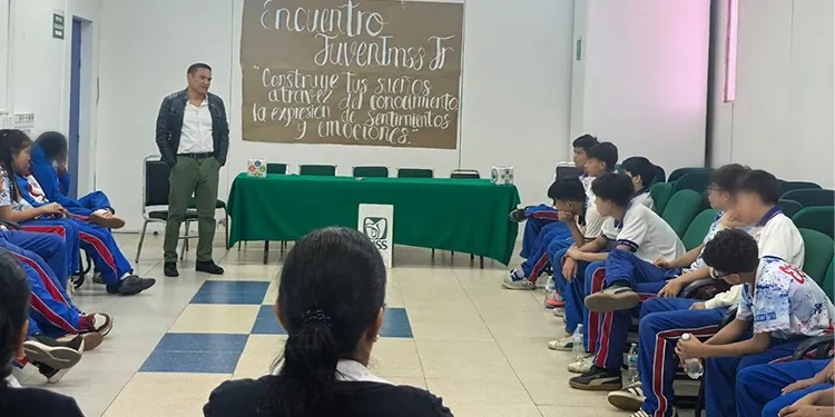 A proceso cuatro personas detenidas durante cateo en punto de narcomenudeo